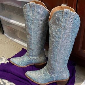 Source Unknown Sparkling Silver Heeled Boots
